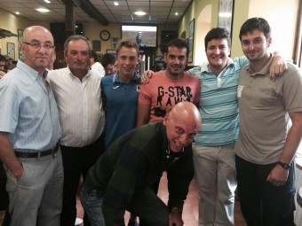 Visita de Esteban a la sede de la Peña Sonso - Concejo de Colunga