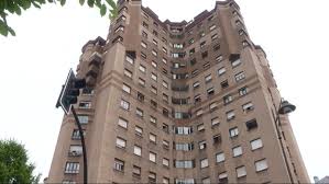 Industria propone una solución técnica para restablecer la electricidad en el edificio incendiado en Gijón - Asturias