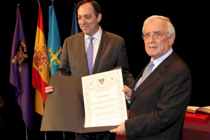 El Ayuntamiento de Villaviciosa expresa su pesar por el fallecimiento de Evaristo Arce Piniella, Hijo Predilecto del municipio - Concejo de Villaviciosa