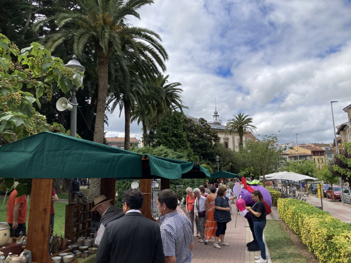 Éxito de visitantes y ventas en el festival del arándano y frutos rojos de Asturias - Concejo de Villaviciosa