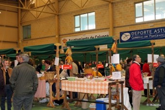 Stand en la Feria de les Fabes de #Colunga - Concejo de Colunga