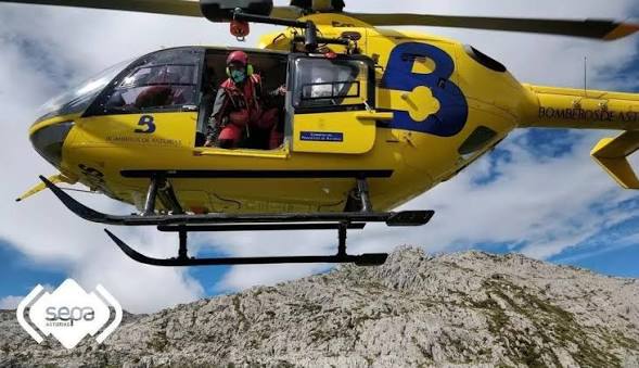 Hombre de unos 50 años fallece durante un rescate en la montaña en Cabrales - Sucesos