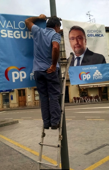 La Coalición PP-Foro obligados a retirar cartelones de propaganda en Colunga - Elecciones municipales y autonómicas 2019