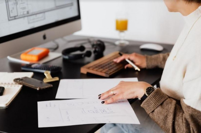 Plan de formación para la mejora de las competencias digitales en la Industria asturiana - Economía y Empleo