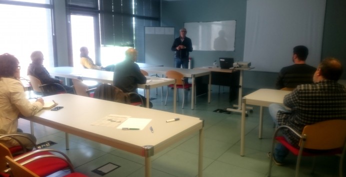 CENTRO DE EMPRESAS DE LLANES: Charla del Plan Leader e inicio actividad de simulación de entrevistas de trabajo para estudiantes - Concejo de Llanes