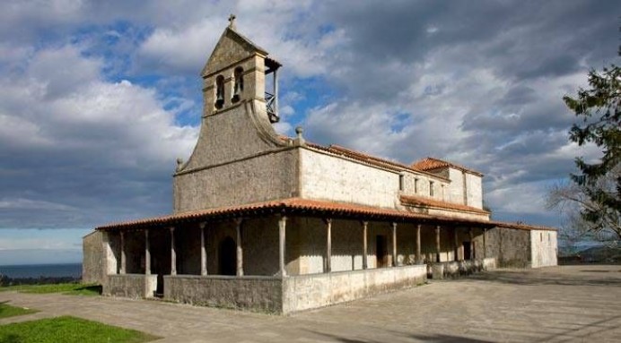 Inauguración exposición Santiago de Gobiendes en Centro Prerrománico Asturiano - Concejo de Colunga