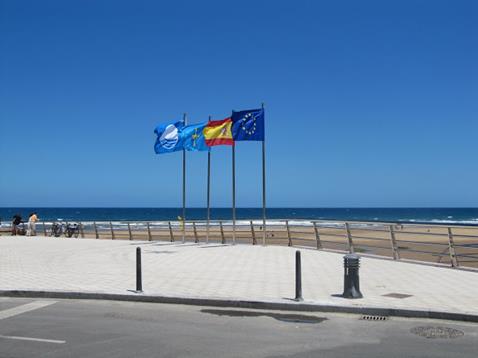 Playa de La Griega y Huellas de dinosaurios - Recursos turísticos del concejo de Colunga