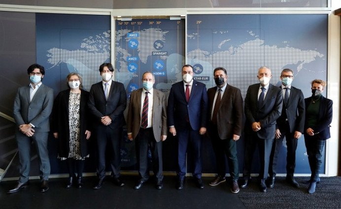 El Principado alcanza un acuerdo con Hispasat para implantar en la comunidad dos proyectos piloto de conectividad rural ligados a los sectores turístico y agroalimentario - Asturias