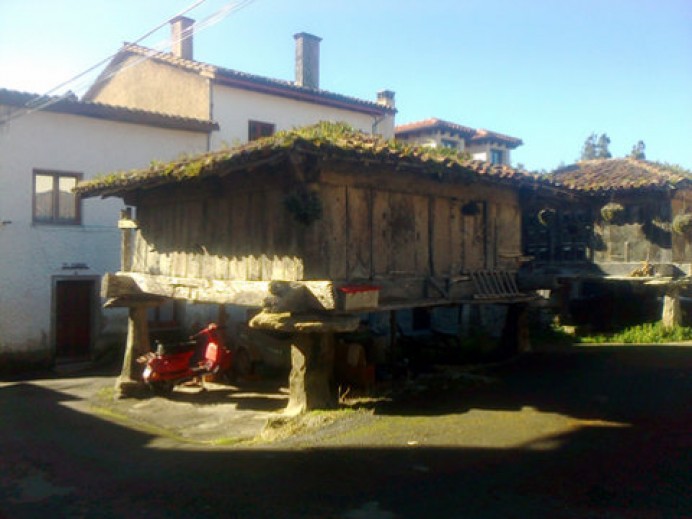 Ayudas para conservación hórreos y paneras - Concejo de Colunga