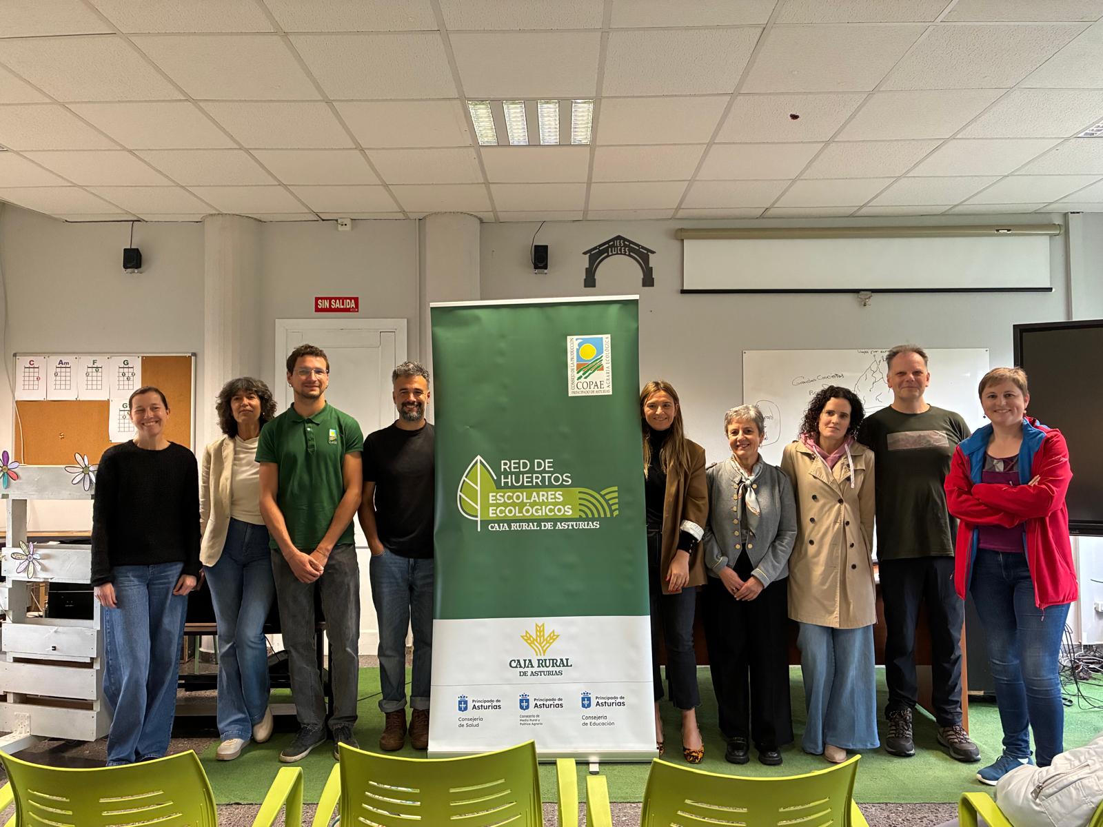 El IES Luces y el CP Braulio Vigón se hermanan en Colunga a través de sus huertos escolares ecológicos - Concejo de Colunga