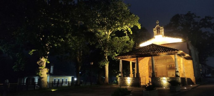 Torazu brilla con nueva iluminación artística - Comarca de la Sidra
