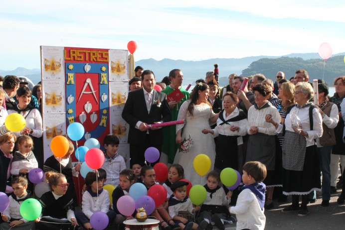 Luce tu pueblo Ferrero Rocher: Así se grabó el 'Mannequin Challenge' de Lastres. - Turismo