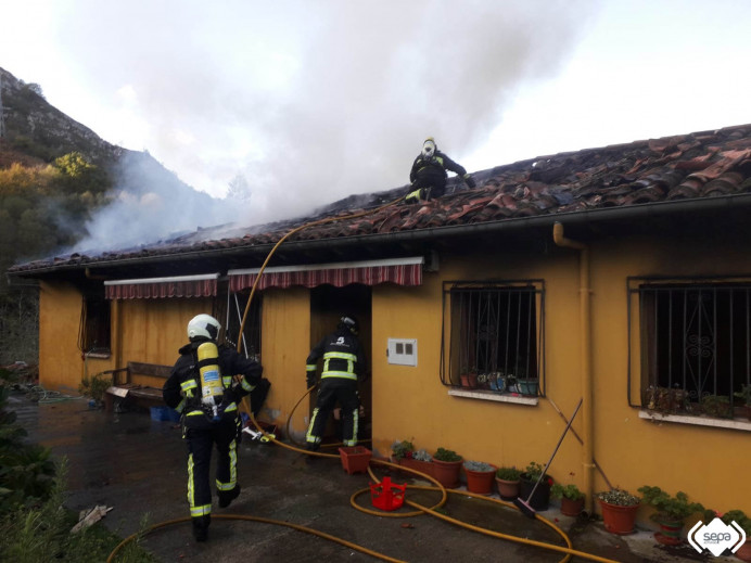 Incendio urbano en Piloña - Concejo de Piloña
