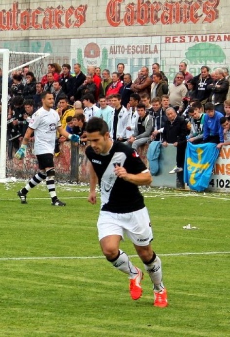 El lastrín Sergio Roza González forma parte del seleccionado de jugadores que viaja a Estados Unidos - Concejo de Colunga