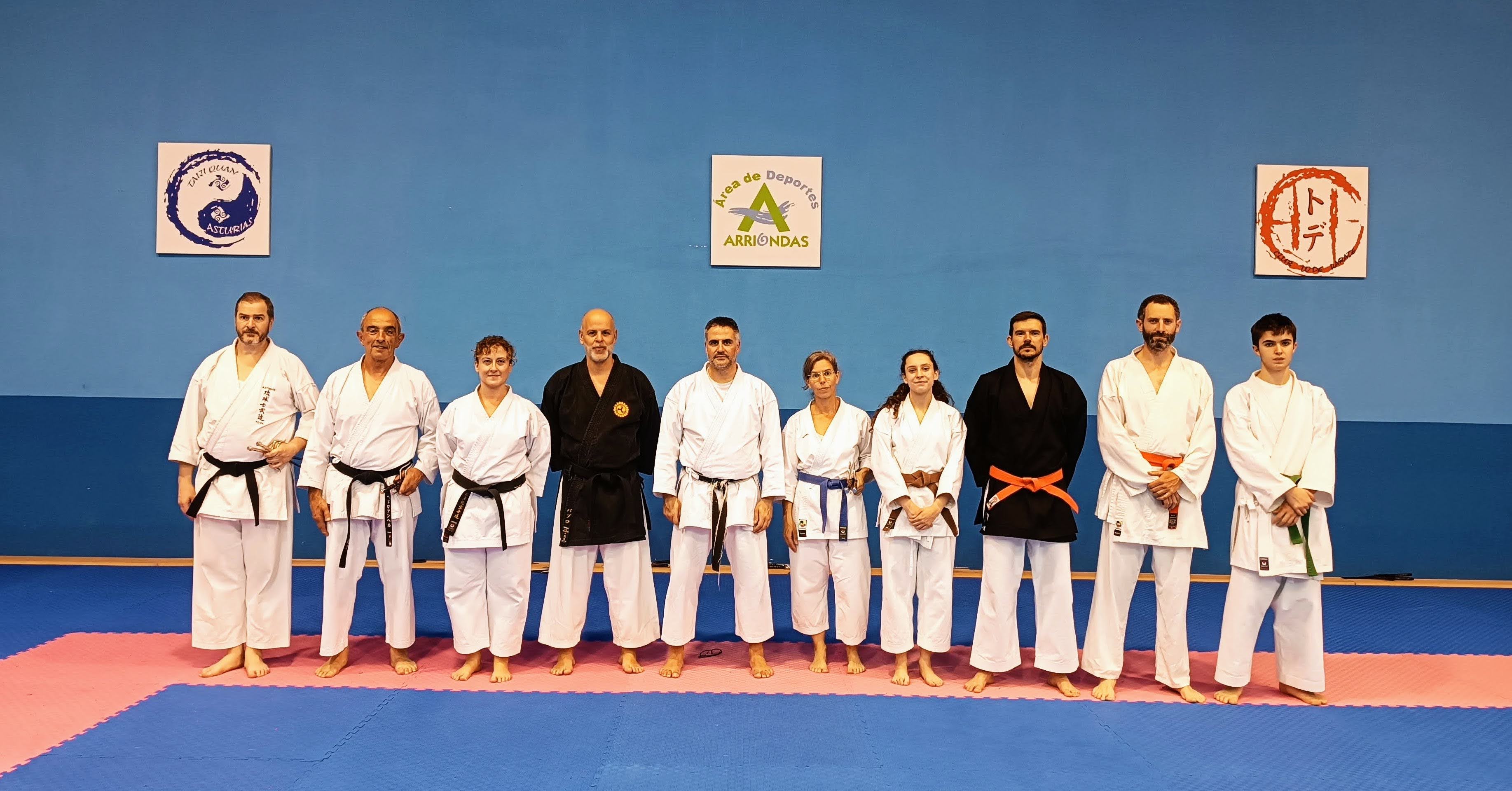 Arriondas impulsa el Kobudo con un curso especializado en el manejo de Sai - Concejo de Parres