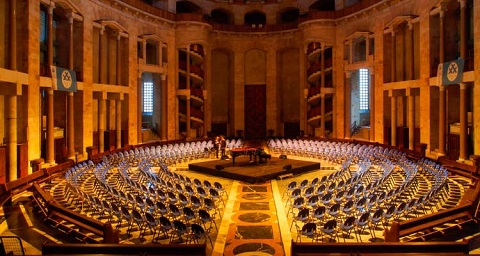LABoral Centro de Arte reabrirá el 1 de junio con una ampliación de la convocatoria de residencias y la cesión de espacio para proyectos asturianos de teatro y música - Asturias