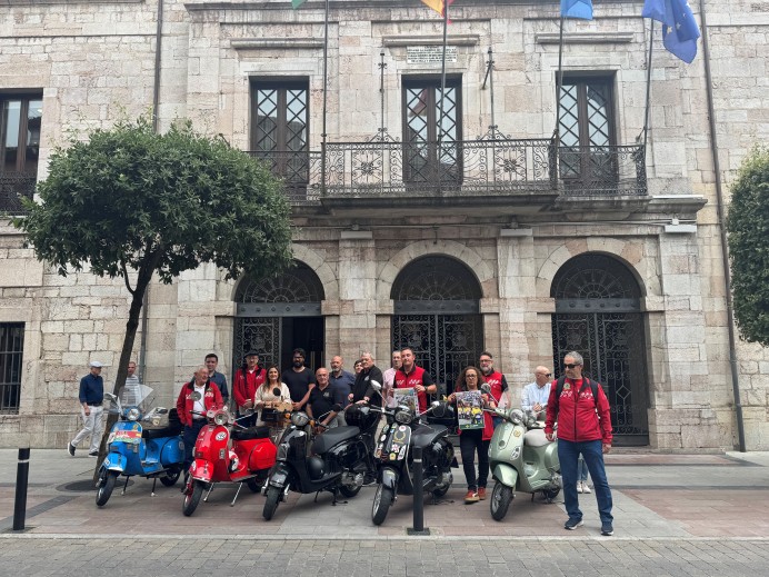 Llanes acoge este fin de semana la XII Concentración Internacional de Vespas y Lambrettas - Concejo de Llanes