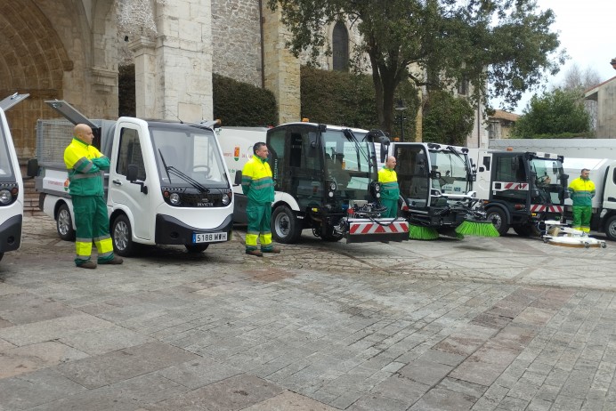 Llanes logra la Escoba de Platino 2026 por su excelencia en limpieza urbana y sostenibilidad - Ecología y Medioambiente