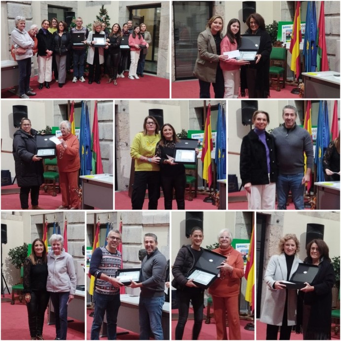 Llanes premia la creatividad navideña en escaparates y fachadas locales - Concejo de Llanes