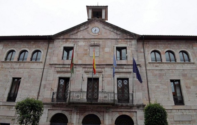 Ayuntamiento de Llanes concluye obras de la Calle Pidal - Concejo de Llanes