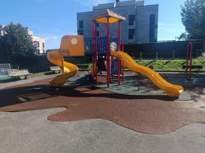 Llanes mejorará los parques infantiles de Celoriu y Villahormes - Concejo de Llanes