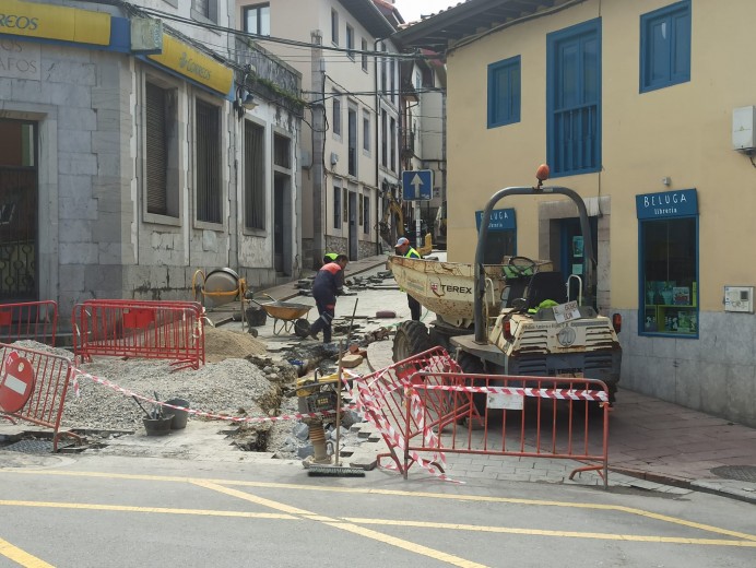 Iniciadas las obras de reparación del saneamiento en El Cuetu Bajo de Llanes - Concejo de Llanes
