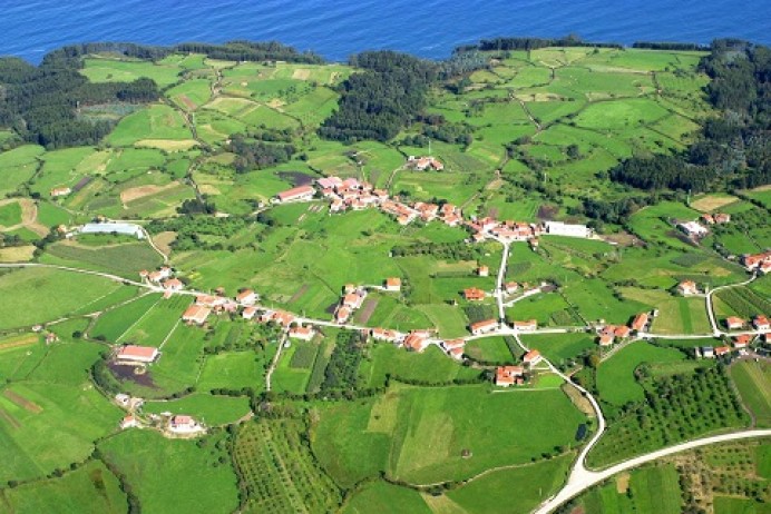 Colunga desde el cielo - Concejo de Colunga