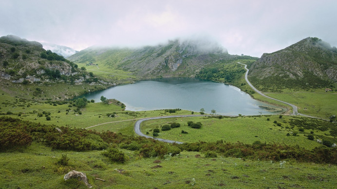 Las nuevas restricciones de acceso a los lagos de Covadonga entran en vigor esta medianoche - Concejo de Cangas de Onís