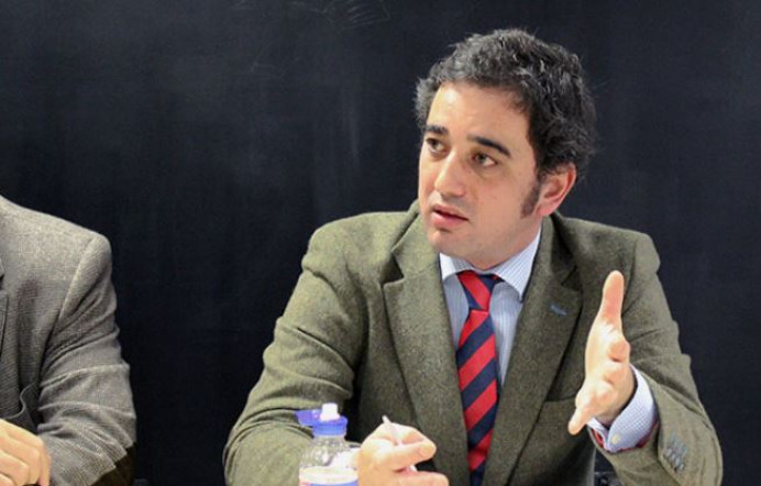 Ponencia Dr. Marco Laucelli Meana en el Ateneo - Concejo de Villaviciosa