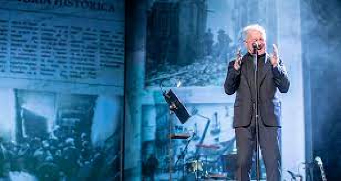 Víctor Manuel llenará el Teatro de la Laboral en los tres conciertos que ofrecerá esta semana - Sociedad y Cultura