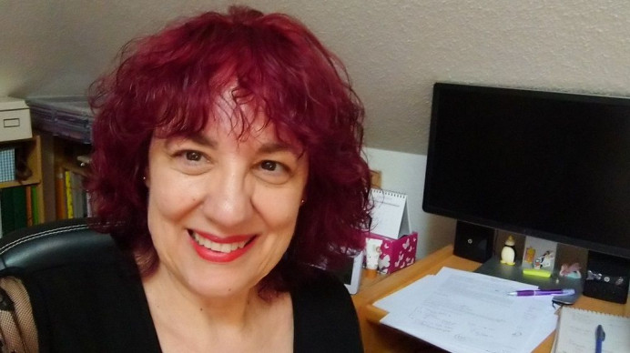 La escritora Marisol Pérez Urbano presenta Nina en el Centro Tito Bustillo - Concejo de Ribadesella