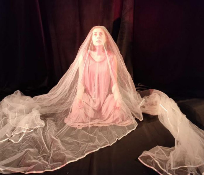 Teatro del Norte ensaya Medea la extranjera en la Laboral - Asturias