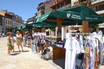 Mercadillo de verano en la Plaza del Ayuntamiento - Concejo de Villaviciosa