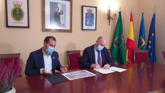 El Principado y el Ayuntamiento de Cangas de Onís firman el convenio para acometer el saneamiento de Mestas de Con, con una inversión cercana a los dos millones - Asturias