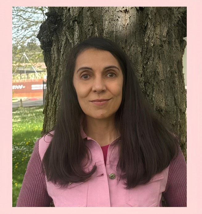 La escritora llanisca Mónica Riaza Suárez presenta en Asturias sus dos nuevos libros - Sociedad y Cultura