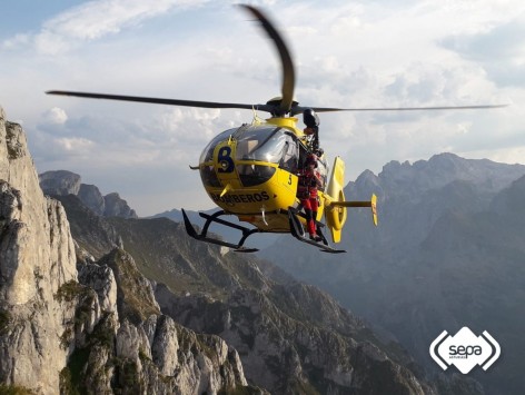 Un montañero herido tras caer unos 20 metros en Sotres, Cabrales - Sucesos