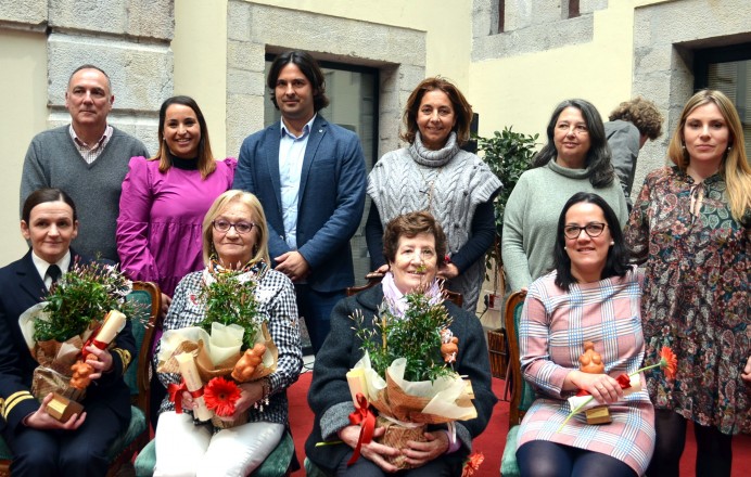 XX Premio Mujer Concejo de Llanes, recepción y entrega - Concejo de Llanes