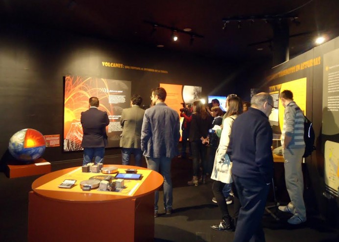 El Museo del Jurásico de Asturias exhibe “Cuando la Tierra tiembla: volcanes y terremotos” hasta el 31 de agosto - Concejo de Colunga