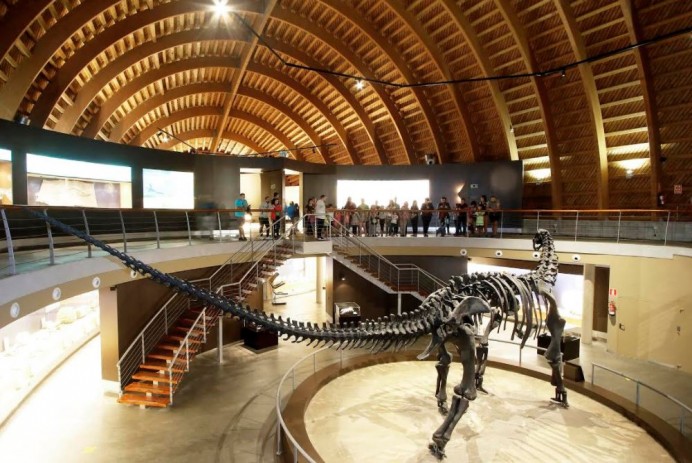 Puente de Mayo en MUJA y Centro Tito Bustillo - Concejo de Colunga