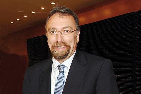 FORO Asturias designa por unanimidad a Isidro Martínez Oblanca candidato para el Congreso y a Camino Gutiérrez candidata para el Senado - Asturias