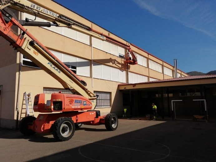 Comienzan las obras de mejora en el Colegio Público Río Sella - Concejo de Parres