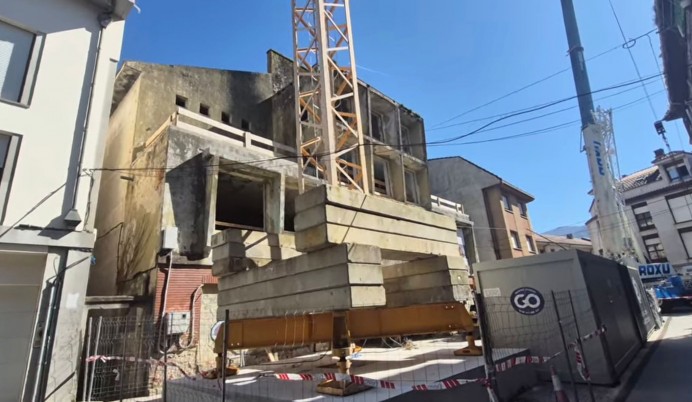 El PSOE de Llanes denuncia retrasos en las obras del Cinemar y exige un calendario claro - Concejo de Llanes