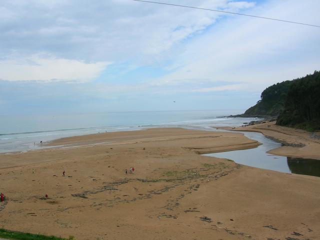 El Club Piraguas Villaviciosa-El Gaitero organiza un cursillo de iniciación al piragüismo - Concejo de Colunga