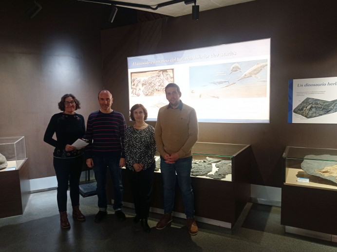 Visita al MUJA del director general de Patrimonio Cultural - Concejo de Colunga