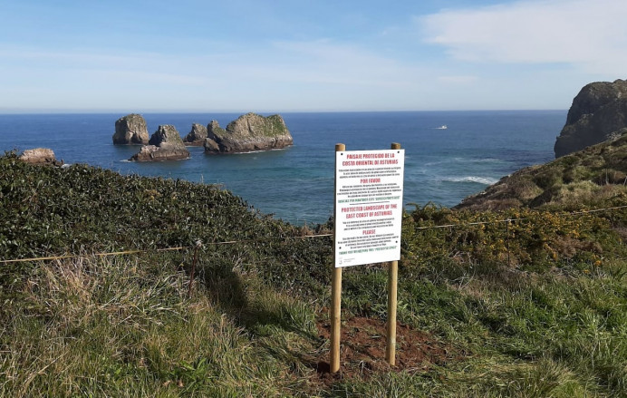 Llanes paneles informativos medioambientales de la costa - Concejo de Llanes