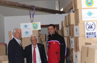 El Padre Ángel lleva a Nepal cinco toneladas de ayuda humanitaria - Sociedad y Cultura