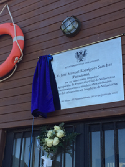 Reconocimiento a Paradona por el Ayuntamiento de Villaviciosa - Personajes