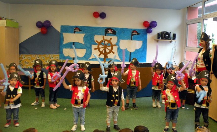 Escuela de 0 a 3 años. Graduación - Concejo de Llanes