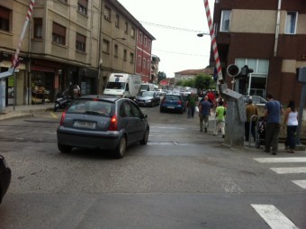 Sobre el paso a nivel de Posada de Llanes - Concejo de Llanes