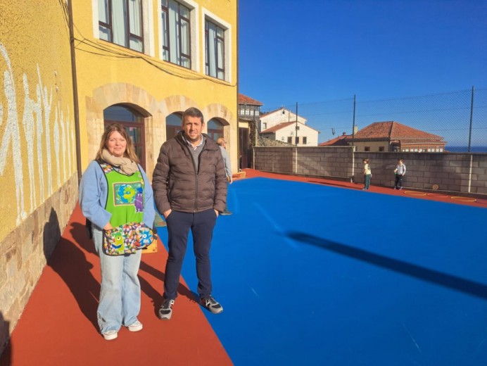 El Ayuntamiento de Colunga mejora el patio del Colegio Matemático Pedrayes de Lastres - Concejo de Colunga